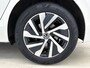 Volkswagen Golf 1.4 eHybrid Style (Goed ondH, Digitale Dash, StoelV, Stoel massage, SfeerV, Navi, Carplay, Parkeersensoren, ETc)