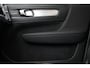 Volvo XC40 B4 (M-HYBRID) PLUS DARK -HARMAN/KARDON|CAMERA|ADAP.CRUISE|POWER-SEATS|VERW.VOORRUIT|TREKHAAK|19"