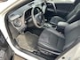 Toyota RAV4 2.5 Hybrid AWD Style | Trekhaak | All-season | Dodehoeksensor | Elektrische bestuurdersstoel |