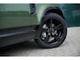 Land Rover Defender 2.0 P300e 110 X-Dynamic PHEV HSE l Woolstone metallic l Black pack l Cold Climate Pack | Stoel ventilatie l Trekhaak l