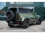 Land Rover Defender 2.0 P300e 110 X-Dynamic PHEV HSE l Woolstone metallic l Black pack l Cold Climate Pack | Stoel ventilatie l Trekhaak l