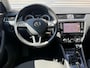 Skoda Octavia Combi 1.4 TSI Greentech Style Business 1e Eigenaar|Trekhaak|Cruise|Carplay|Stoelverw|PDC V+A|Navi|Clima|APK tot 03-2027