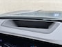 BMW 3-Serie Touring 330e Touring M-Sport Head-Up Trekhaak 360 19" Leder