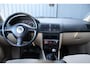 Volkswagen Golf 1.6-16V Highline - AIRCO - 5 DEURS