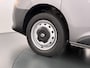 Renault Trafic 1.6dCi T29 L2H1 3-Persoons Trekhaak Euro 6 Navi Airco Cruise Control Bluetooth Pdc Comfort Regen-Lichtsensor Betonplex Vloer Lat om Lat Wandbetimmering Schuifdeur 2.000KG Trekgewicht Origineel Nederlandse Auto