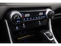 Toyota RAV4 2.5 Hybrid AWD Executive | Panoramadak | Trekhaak | Leder | Dodehoek detectie | JBL | Navigatie | 360 camera | Stoelverwarming | Apple Carplay / Android Auto | 19 inch