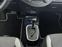 Toyota Yaris 1.5 Hybrid Y20 Limited | Bi-Tone | Parkeersensoren achter | Navi | L.M. velgen | Cruise control |