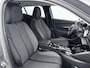 Peugeot e-2008 EV Allure 50 kWh | ACCU: 92% | Navigatie | Lichtmetalen velgen | Parkeersensoren | Cruise control |