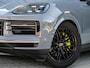 Porsche Cayenne 3.0 E-Hybrid | Panoramadak | Achterasbesturing | 18 Wegs Memory Seats | 360 Camera | Soft Close | Ambiente Verlichting | Stuurverwarming |