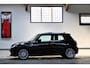 MINI Cooper 3-Deurs 1.5 Chili | Parkeersensoren v+a | Panoramadak | 17 inch | LED | NL auto | 1e eigenaar |
