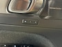 Volvo XC40 T4 Recharge Plus Bright | Trekhaak | Harman Kardon | All Season banden | Bestuurdersstoel elektrisch geheugen | Adaptieve Cruise Control | Stoel en Stuurwielverwarming | Parkeercamera | Pilot Assist | BLIS Dode Hoek Detectie | Parkeersensoren voor+achter | Passagiersstoel elektrisch | 18 Inch | Zitting velenging voorstoelen | Climate Control L+R | Regensensor | Privacy Glass | Automatisch dimmende binnen en buitenspiegels | Elektrisch bedienbare achterklep | DAB Radio | Draadloos telefoon opladen | Apple Carplay/Android Auto | Onyx Black Metallic |