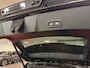 Volvo XC40 T4 Recharge Plus Bright | Trekhaak | Harman Kardon | All Season banden | Bestuurdersstoel elektrisch geheugen | Adaptieve Cruise Control | Stoel en Stuurwielverwarming | Parkeercamera | Pilot Assist | BLIS Dode Hoek Detectie | Parkeersensoren voor+achter | Passagiersstoel elektrisch | 18 Inch | Zitting velenging voorstoelen | Climate Control L+R | Regensensor | Privacy Glass | Automatisch dimmende binnen en buitenspiegels | Elektrisch bedienbare achterklep | DAB Radio | Draadloos telefoon opladen | Apple Carplay/Android Auto | Onyx Black Metallic |