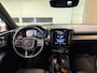 Volvo XC40 T4 Recharge Plus Bright | Trekhaak | Harman Kardon | All Season banden | Bestuurdersstoel elektrisch geheugen | Adaptieve Cruise Control | Stoel en Stuurwielverwarming | Parkeercamera | Pilot Assist | BLIS Dode Hoek Detectie | Parkeersensoren voor+achter | Passagiersstoel elektrisch | 18 Inch | Zitting velenging voorstoelen | Climate Control L+R | Regensensor | Privacy Glass | Automatisch dimmende binnen en buitenspiegels | Elektrisch bedienbare achterklep | DAB Radio | Draadloos telefoon opladen | Apple Carplay/Android Auto | Onyx Black Metallic |