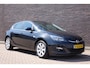 Opel Astra 1.4 Turbo Blitz, keurige auto, navigatie, sportvelgen, 5 deurs, zwart/zwart