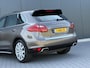Porsche Cayenne 4.8 S 3e Eigenaar - Schuifdak - Volle Uitvoering - Luchtvering - Leder Dashboard