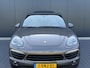 Porsche Cayenne 4.8 S 3e Eigenaar - Schuifdak - Volle Uitvoering - Luchtvering - Leder Dashboard