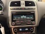 Volkswagen Polo 1.4-16V Comfortline * Automaat / Stoelverwarming / Airco / LM Velgen *