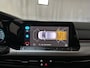 Volkswagen Golf 1.0 eTSI 110pk DSG Life Business Parkeersensoren Stoelverwarming Navigatie App-Connect