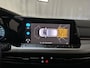 Volkswagen Golf 1.0 eTSI 110pk DSG Life Business Parkeersensoren Stoelverwarming Navigatie App-Connect