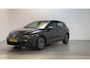 Volkswagen Golf 1.0 eTSI 110pk DSG Life Business Parkeersensoren Stoelverwarming Navigatie App-Connect