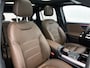 Mercedes-Benz GLA 200 AMG Line | Panorama schuifdak | Bahia bruin leder | Night pakket | Sfeerverlichting | Inclusief 24 maanden Mercedes-Benz Certified garantie voor Europa.