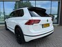 Volkswagen Tiguan 1.5 TSI ACT Highline Business R - Pano/Schuifdak- Leder - Navi - Afn.Trekhaak - Virt.Cockpit
