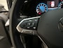Volkswagen Golf 1.0 TSI 110pk Life Sfeerverlichting Navigatie Parkeersensoren