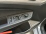 Volkswagen Golf 1.0 TSI 110pk Life Sfeerverlichting Navigatie Parkeersensoren