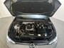 Volkswagen Golf 1.0 TSI 110pk Life Sfeerverlichting Navigatie Parkeersensoren