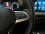 Volkswagen Golf 1.0 TSI 110pk Life Sfeerverlichting Navigatie Parkeersensoren