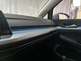 Volkswagen Golf 1.0 TSI 110pk Life Sfeerverlichting Navigatie Parkeersensoren