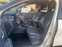 Renault Captur 1.2 TCe Helly Hansen, key less, clima, navi, R-link multimedia, achteruitrij camera