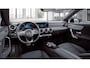 Mercedes-Benz A-klasse 180 Premium | AMG | Night | Panoramadak | Premium Sound | Multispaaks velgen | Stoelverwarming | Sfeerverlichting | Widescreen |