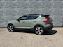 Volvo XC40 Recharge Pro | Trekhaak | Warmtepomp | Panoramadak | Harman Kardon Audio | Keyless Entry | Elektrische Achterklep | Elektrisch Verstelbare Stoelen | Two-Tone | Navigatie | Apple Carplay | Android Auto | All-Season Banden