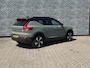 Volvo XC40 Recharge Pro | Trekhaak | Warmtepomp | Panoramadak | Harman Kardon Audio | Keyless Entry | Elektrische Achterklep | Elektrisch Verstelbare Stoelen | Two-Tone | Navigatie | Apple Carplay | Android Auto | All-Season Banden