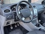Ford Focus Wagon 1.6 TITANIUM | NL-AUTO! | NAVI! | TREKHAAK!