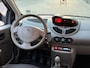 Renault Twingo 1.2 Authentique INRUILKOOPJE! (LANGE APK, RECENT ONDERHOUD, RIJDT SCHAKELT GOED!)