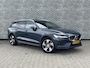 Volvo V60 Cross Country 2.0 B5 AWD Pro | Trekhaak | Panoramadak | Lederen Bekleding | Alarm | Keyless Entry | Elektrische Achterklep | Elektrisch Verstelbare Voorstoelen | Achteruitrijcamera | Parkeersensoren | Navigatie | Apple Carplay | Android Auto