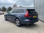 Volvo V60 Cross Country 2.0 B5 AWD Pro | Trekhaak | Panoramadak | Lederen Bekleding | Alarm | Keyless Entry | Elektrische Achterklep | Elektrisch Verstelbare Voorstoelen | Achteruitrijcamera | Parkeersensoren | Navigatie | Apple Carplay | Android Auto