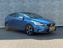 Volvo V40 1.5 T3 Polar+ Sport | R-Design | Panoramadak | Harman Kardon Audio | Alarm | Keyless Entry | Achteruitrijcamera | Parkeersensoren | Parkeerassistent | LED Koplampen | Navigatie