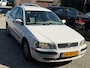 Volvo S40 1.8 Dealer Onderhouden Nieuwe Apk Automaat Eletrisch ramen Trekhaak Nette Auto