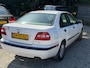 Volvo S40 1.8 Dealer Onderhouden Nieuwe Apk Automaat Eletrisch ramen Trekhaak Nette Auto