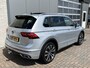 Volkswagen Tiguan 1.4 TSI eHybrid R-Line / AUTOMAAT/ 245 PK/ 2X R-LINE/ PANO/ TREKHAAK/ CAMERA/ KEYLESS/ IQ. LIGHT/ DCC/ DODE HOEK/ STOELVERWARM. V&A/ STUURVERWARM./ ADAPT. CRUISE/ APP CONNECT/ NAVI/ 20" LMV