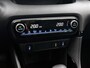 Toyota Yaris 1.5 Hybrid Executive | Dealeronderhouden | Head-up Display | dodehoek detectie | Parkeersensoren voor+achter | Stoelverwarming | Apple CarPlay/Android Auto |
