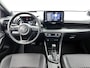 Toyota Yaris 1.5 Hybrid Executive | Dealeronderhouden | Head-up Display | dodehoek detectie | Parkeersensoren voor+achter | Stoelverwarming | Apple CarPlay/Android Auto |