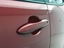 Toyota Yaris 1.5 Hybrid Executive | Dealeronderhouden | Head-up Display | dodehoek detectie | Parkeersensoren voor+achter | Stoelverwarming | Apple CarPlay/Android Auto |
