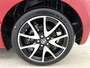 Toyota Yaris 1.5 Hybrid Executive | Dealeronderhouden | Head-up Display | dodehoek detectie | Parkeersensoren voor+achter | Stoelverwarming | Apple CarPlay/Android Auto |