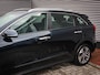 Kia Niro EV e-Niro DynamicLine 39 kWh Clima | Cruise | Navi | Pdc | Camera | Stoelverwarming | Lichtmetaal | SOH 100% | 3 fase lader |