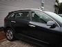 Kia Niro EV e-Niro DynamicLine 39 kWh Clima | Cruise | Navi | Pdc | Camera | Stoelverwarming | Lichtmetaal | SOH 100% | 3 fase lader |