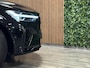 Volvo XC60 T6 AWD Recharge Ultra Black Edition | MY26 | Luchtvering | Trekhaak | 360 Camera | Head-Up Display | Harman Kardon | Adaptieve Cruise Control | Stoelverwarming voor+achter | Stuurwielverwarming | Schuifdak | Full LED Meesturende koplampen | Pilot Assist | BLIS Dode Hoek Detectie | Elektrische voorstoelen geheugen | Contour stoelen met wit stiksel en bies | Zitting verlenging voorstoelen | Lederen dashboard | 21 Inch | Google Infotainment | Keyless Drive | Elektrisch bedienbare achterklep | DAB Radio | Apple Carplay/Android Auto | Draadloos telefoon opladen | Volvo On Call met mobiele App functie | Onyx Black Metallic |